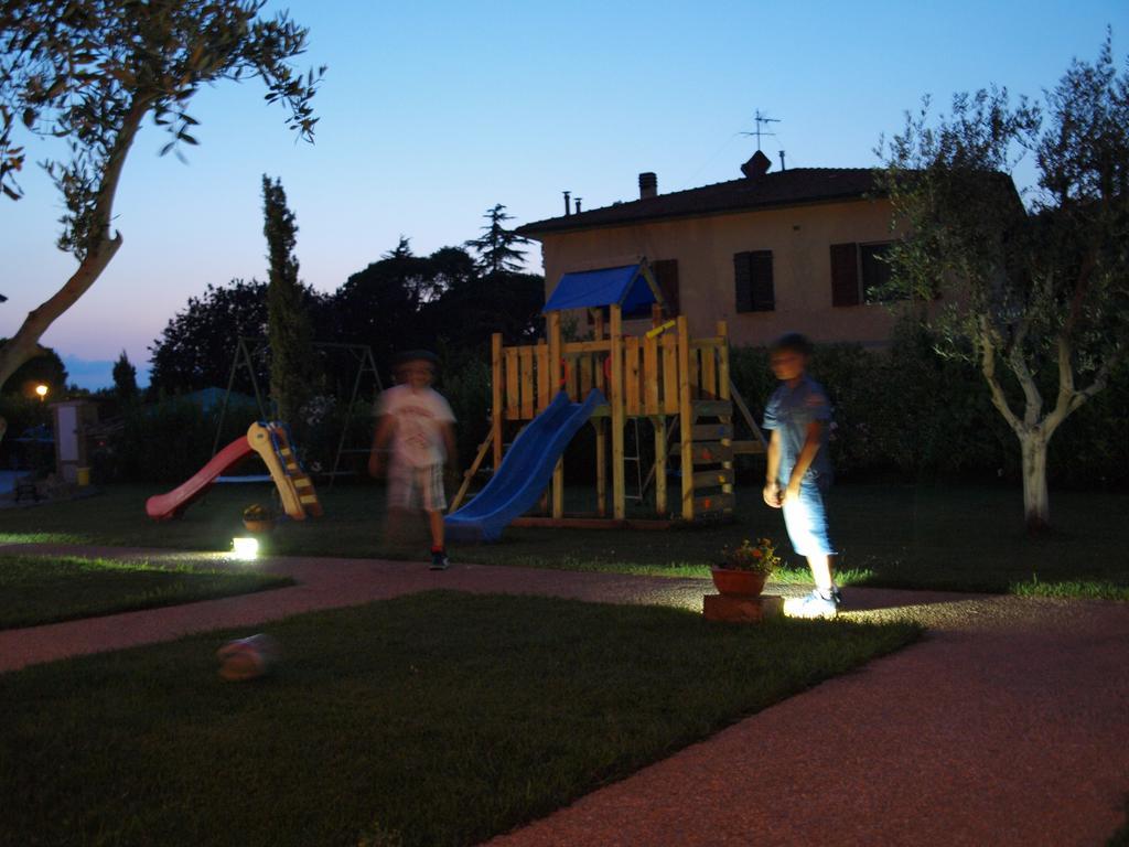 Azienda Agrituristica Il Poggetto Delle Spighe Collesalvetti Buitenkant foto